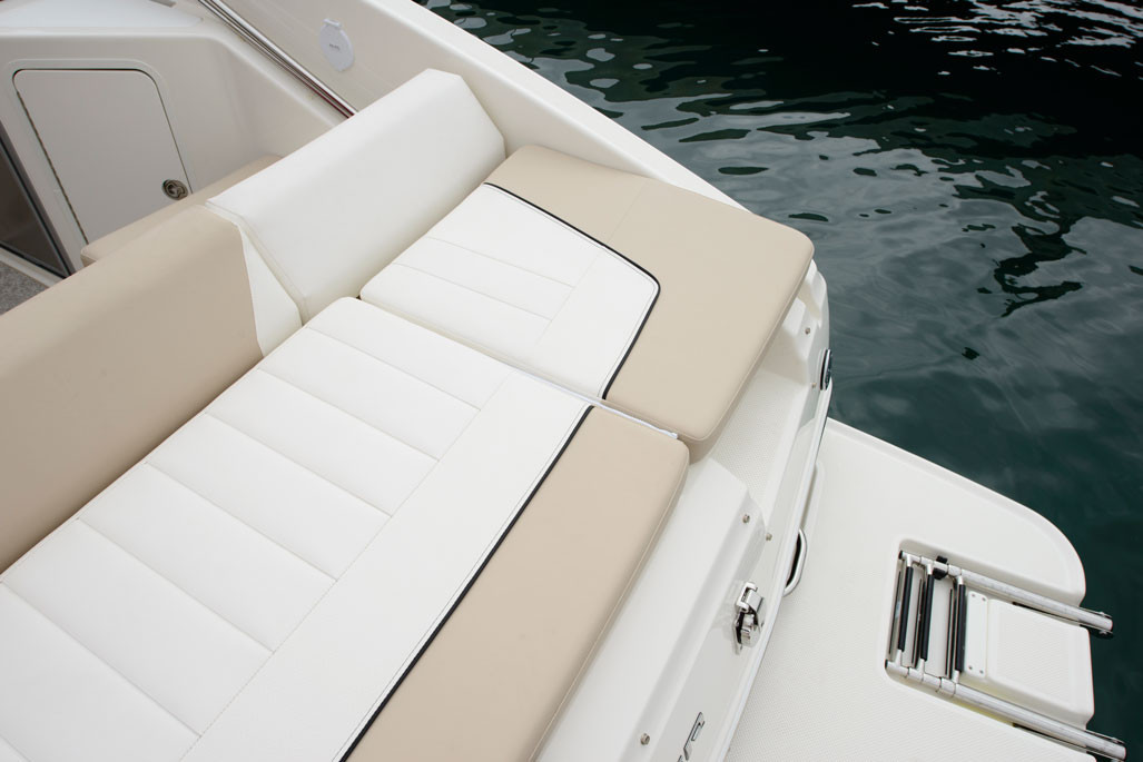 Bayliner 742R Cuddy med MerCruiser sterndrive - 7