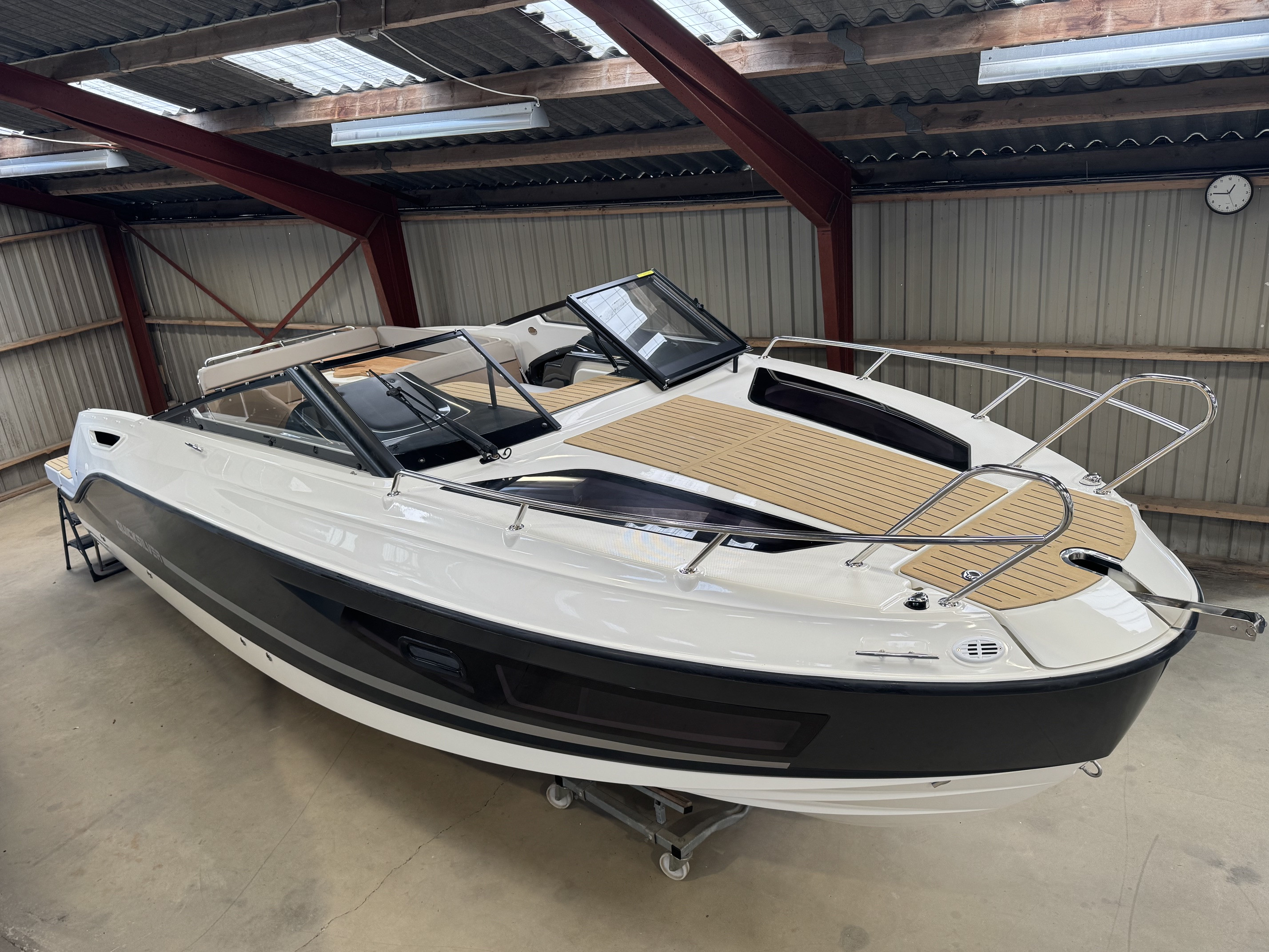 Quicksilver Activ 755 Cruiser med F225 Mercury-EFI 4 takt XL V6 - inkl udstyr - 13