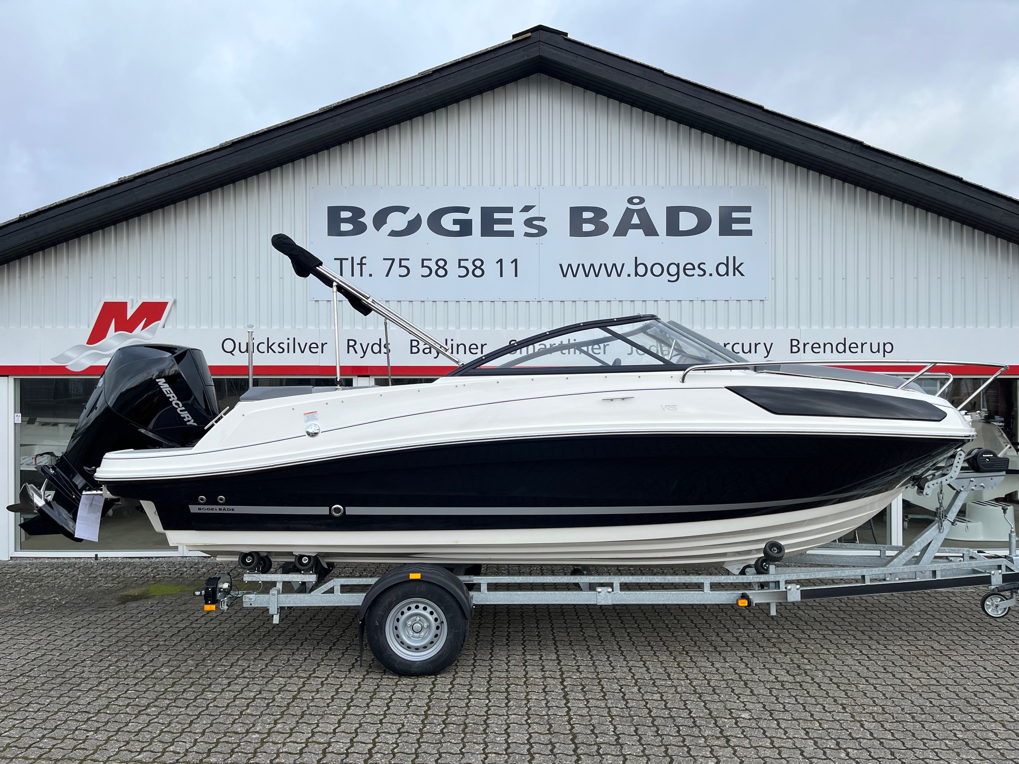 Bayliner VR5 Cuddy med Mercury F200 XL-EFI DS V6 - inkl. udstyr - 0