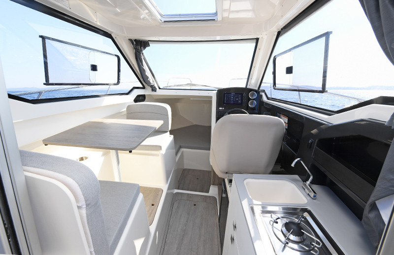 Quicksilver Activ 675 Weekend med F200 Mercury DS XL V6 - med flot udstyr - 2