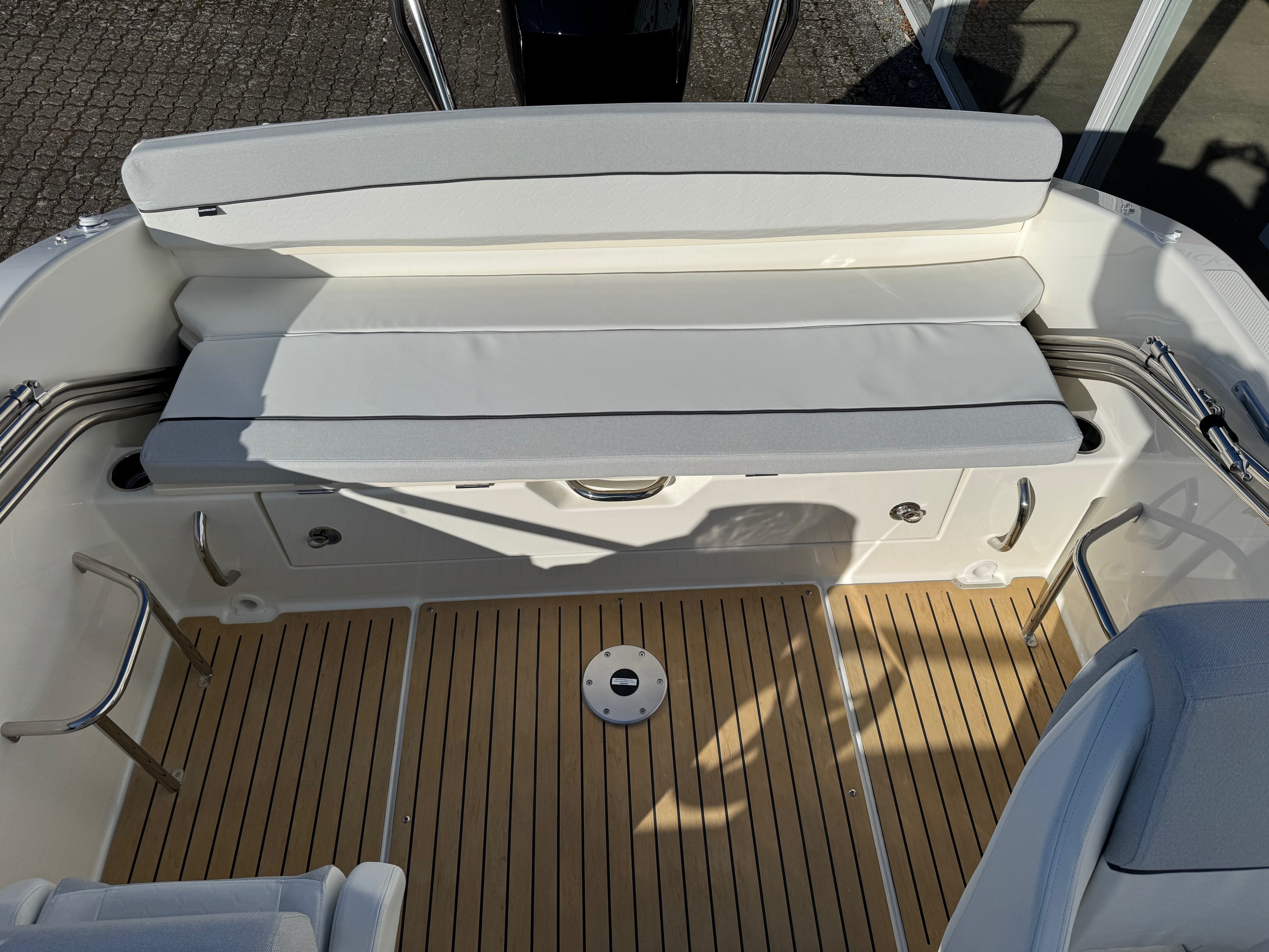 Quicksilver Activ 605 Cruiser med F150 Mercury-EFI 3,0L XL 4 takt Exclusive Deluxe Line - 17