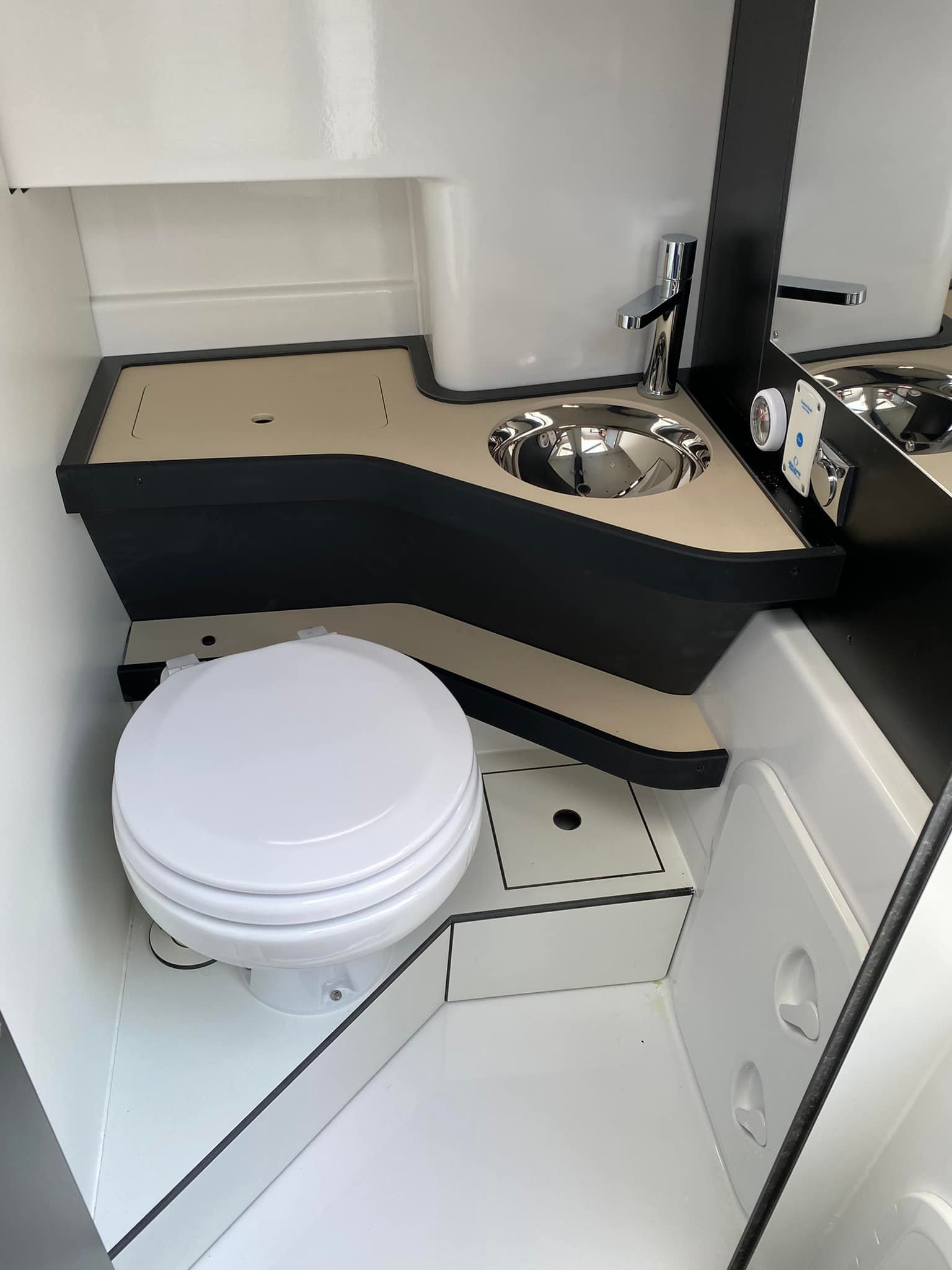 Ryds 735VI - F175 Mercury-EFI DS V6 - 6