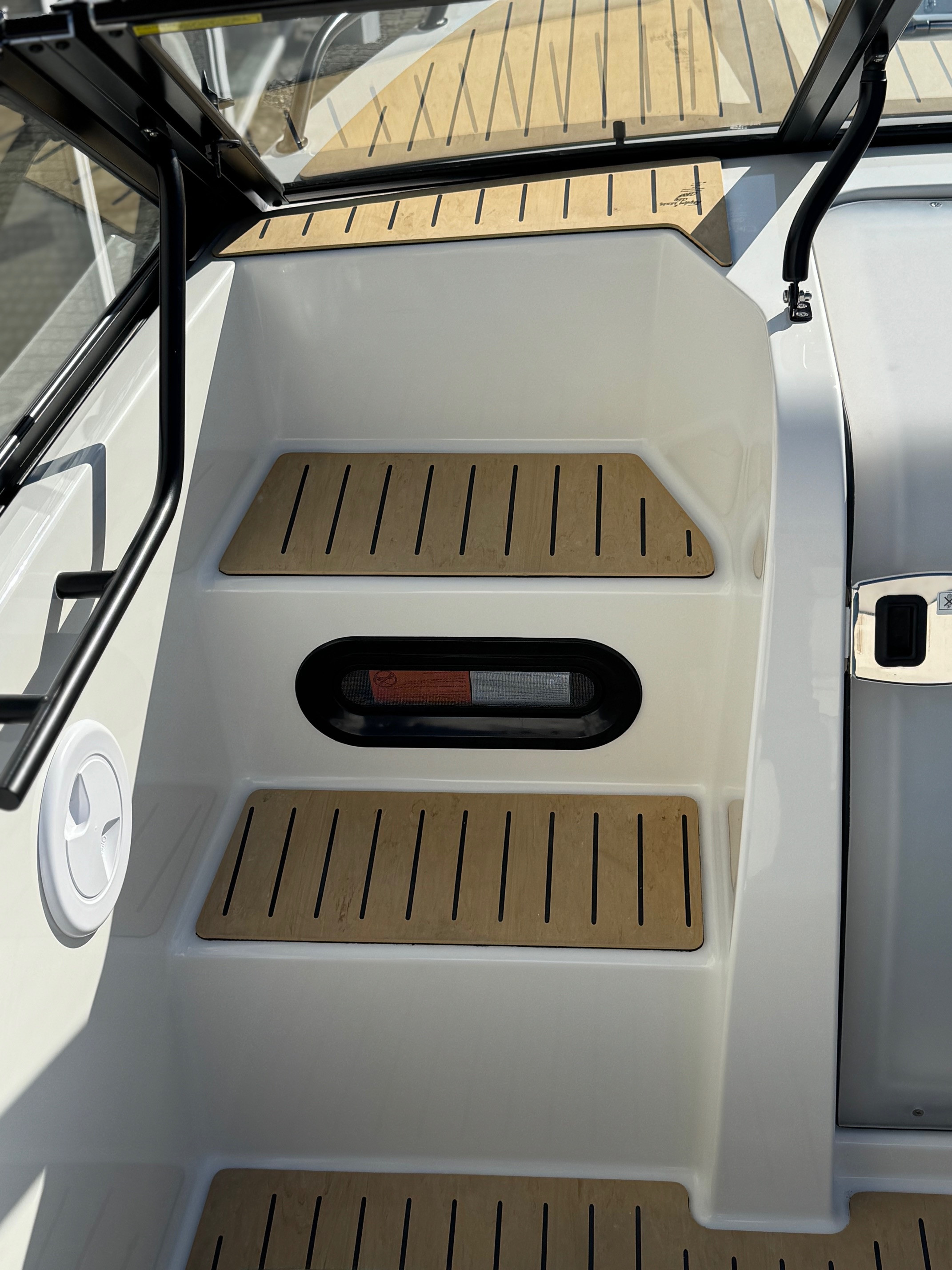 Quicksilver Activ 605 Cruiser med F150 Mercury-EFI 3,0L XL 4 takt Exclusive Deluxe Line - 20