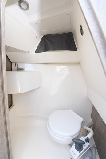 Quicksilver Activ 675 Weekend med F200 Mercury DS XL V6 - INKL. udstyr - KAMPAGNE PRIS - 12