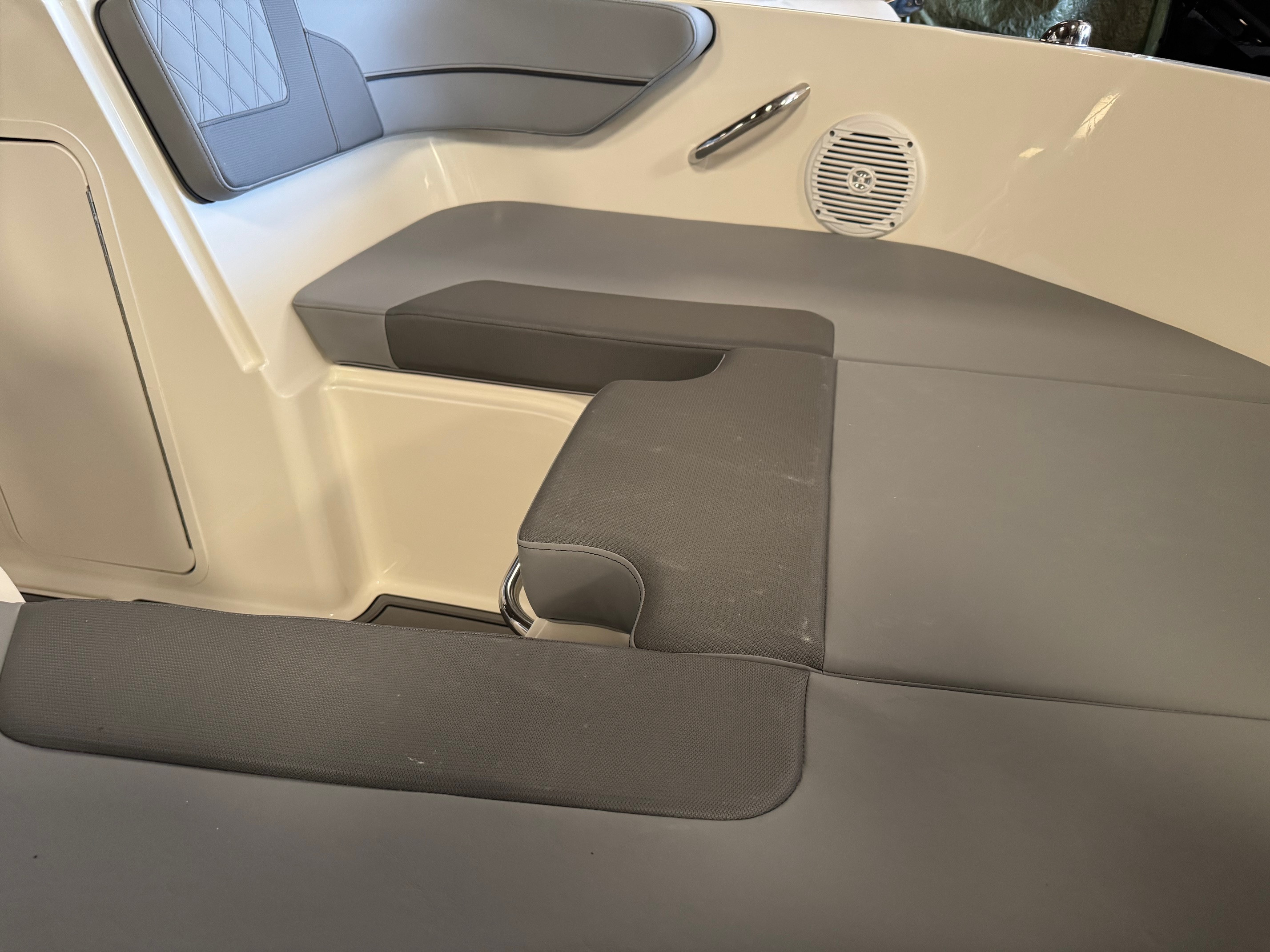 Byliner VR4 Bowrider med F115 ProXS Mercury-EFI 4 takt - 2