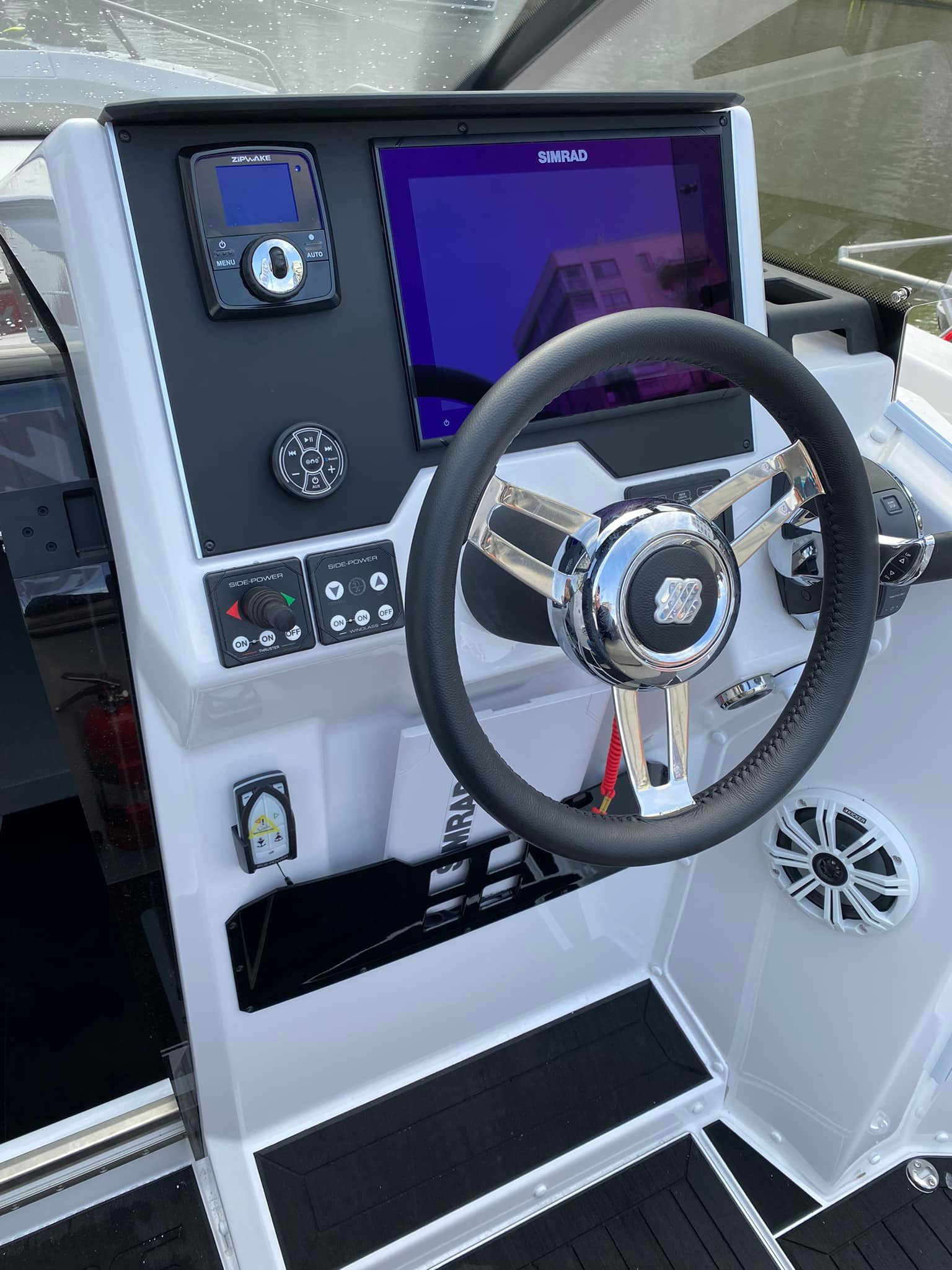 Ryds 735VI - F175 Mercury-EFI DS V6 - 8