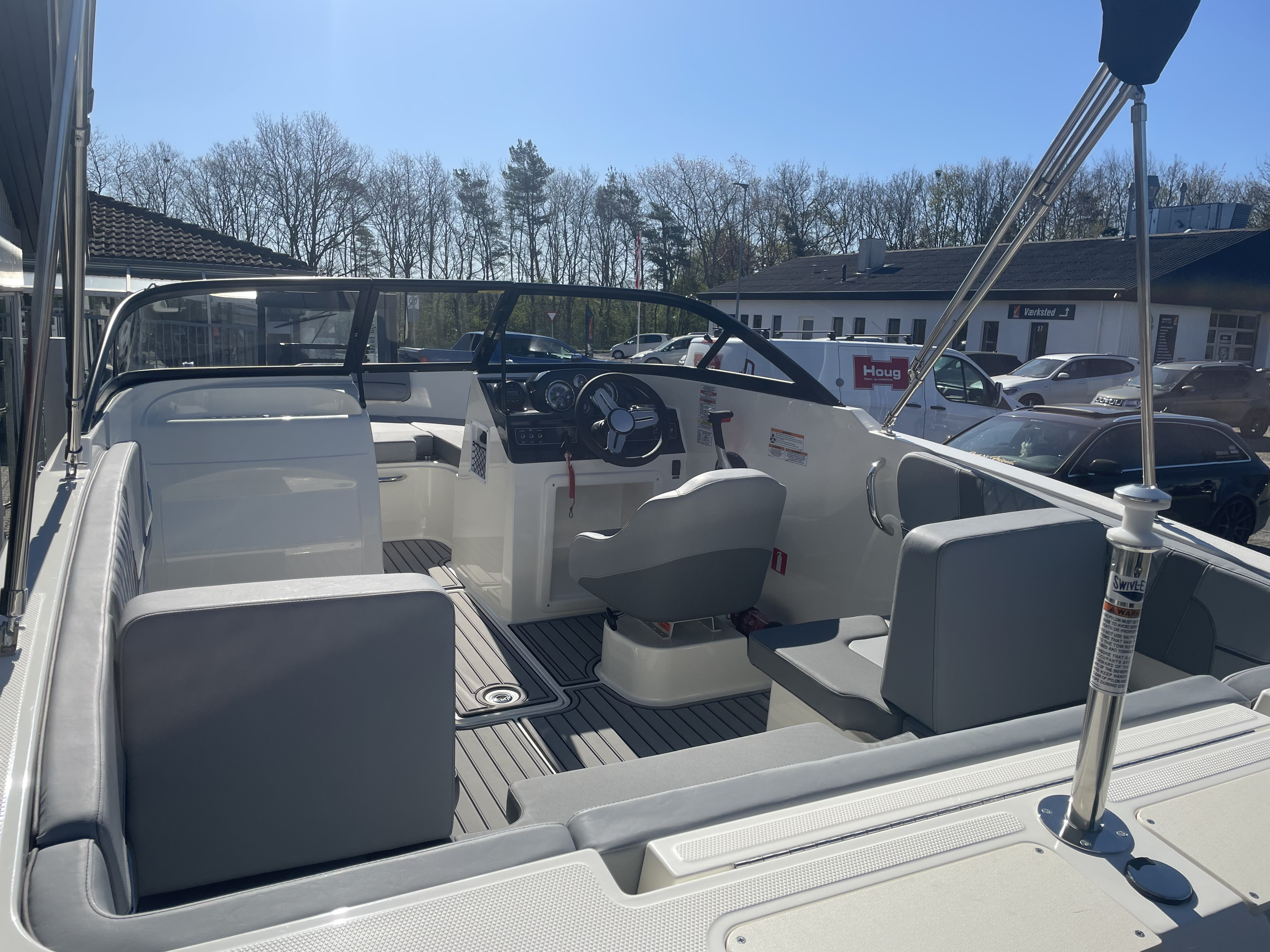 Byliner VR4 Bowrider med F115 ProXS Mercury-EFI 4 takt - 9
