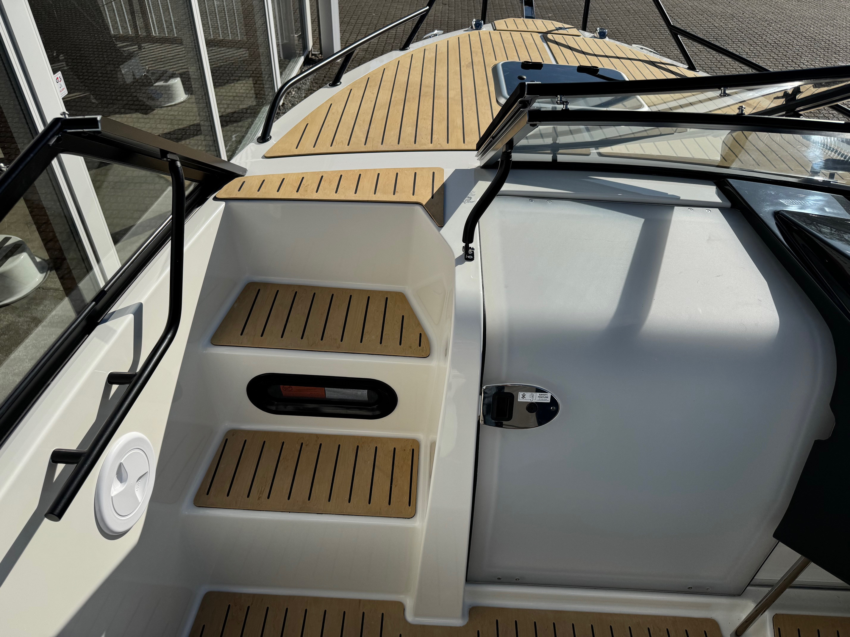 Quicksilver Activ 605 Cruiser med F150 Mercury-EFI 3,0L XL 4 takt Exclusive Deluxe Line - 19