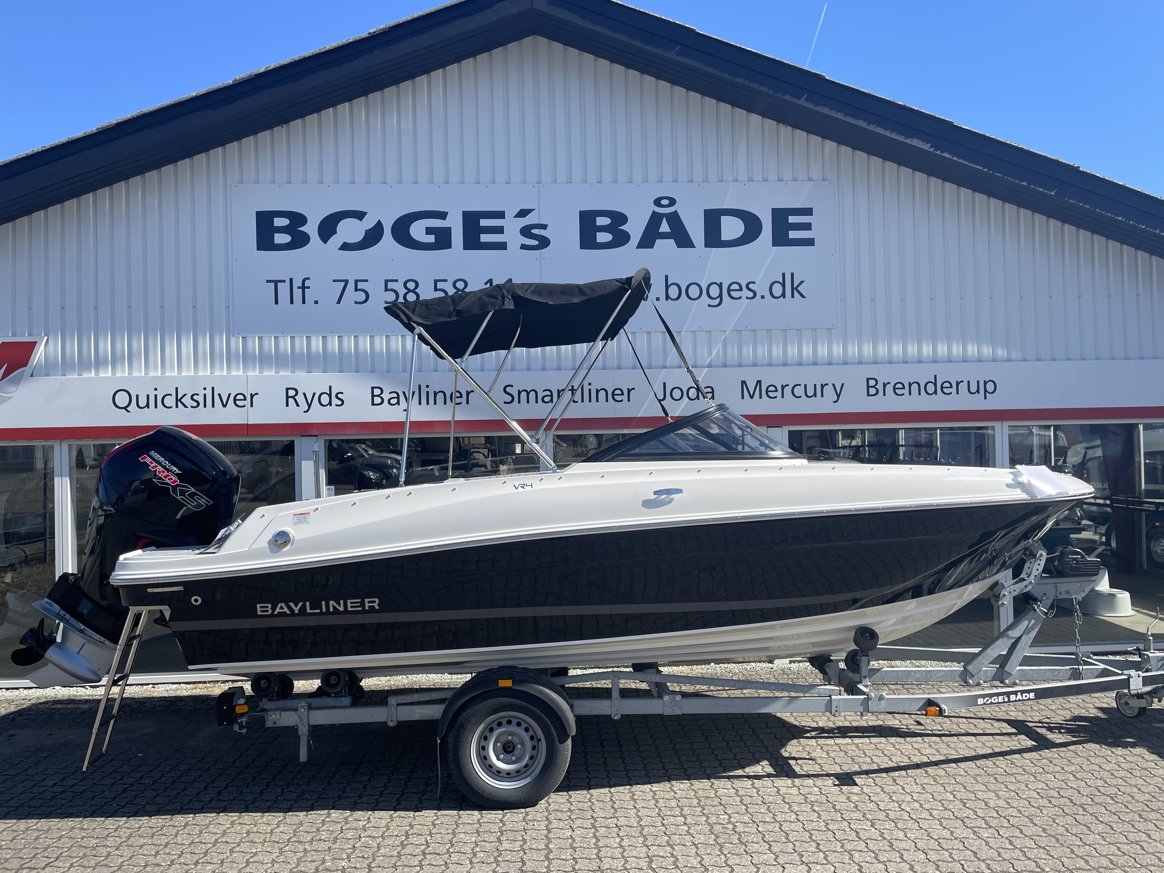 Byliner VR4 Bowrider med F115 ProXS Mercury-EFI 4 takt - 1