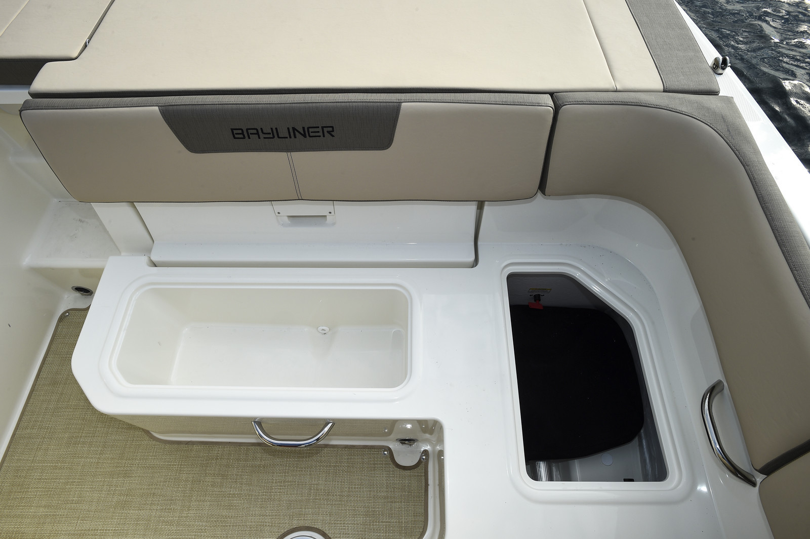 Bayliner VR5 Cuddy med Mercury F200 XL-EFI DS V6 - inkl. udstyr - 1