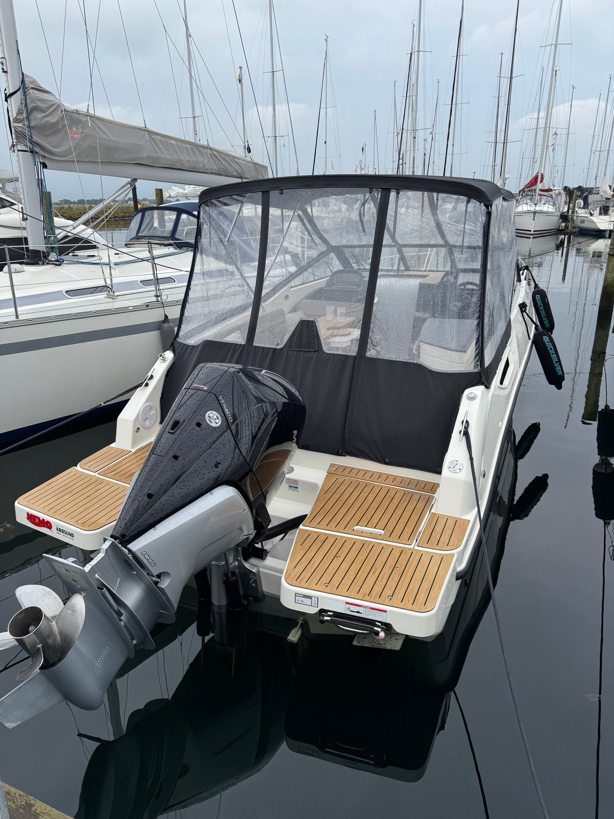 Quicksilver Activ 755 Cruiser med F225 Mercury-EFI 4 takt XL V6 - inkl udstyr - 18