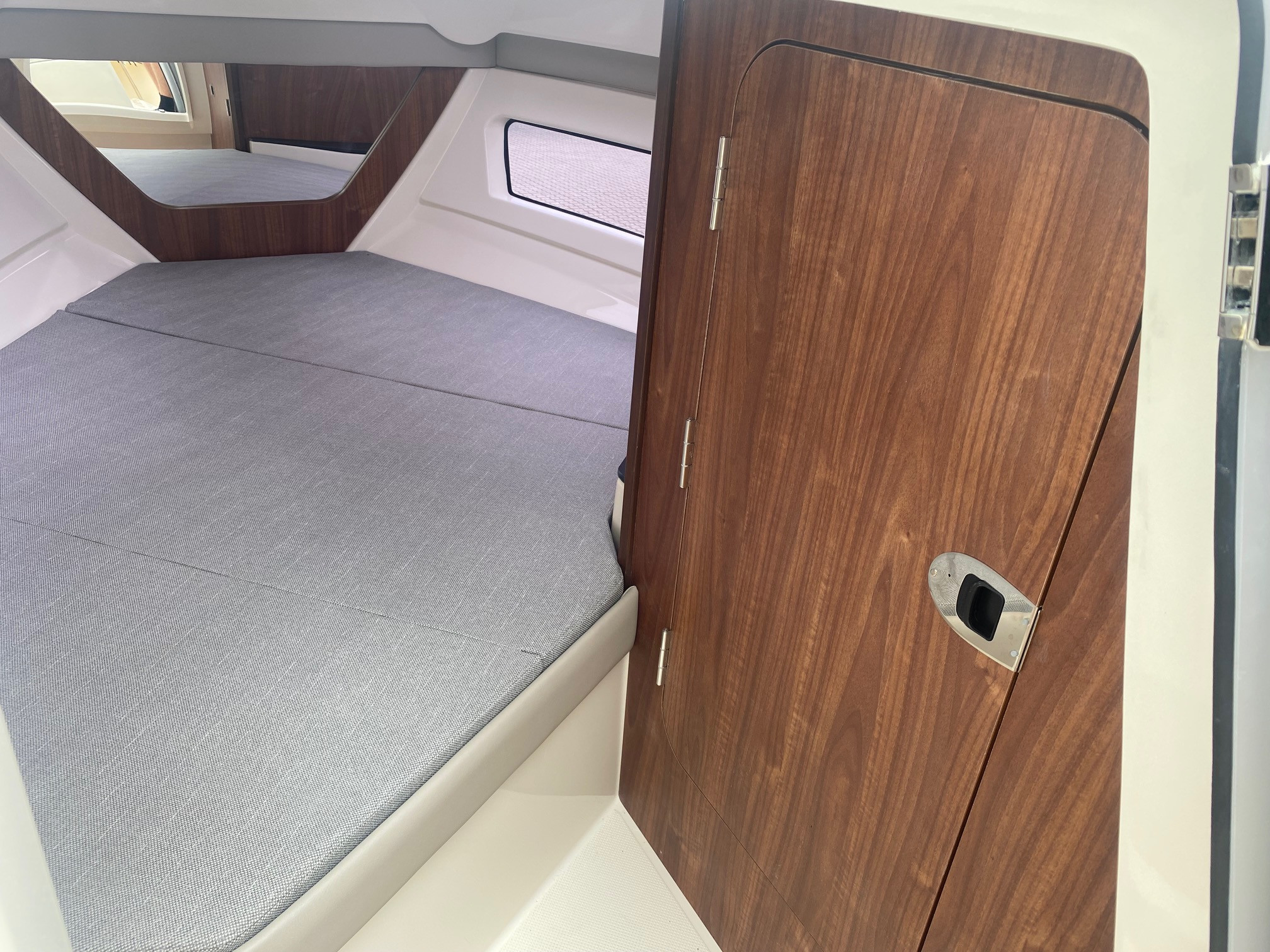 Quicksilver Activ 755 Cruiser med F225 Mercury-EFI 4 takt XL V6 - inkl udstyr - 16