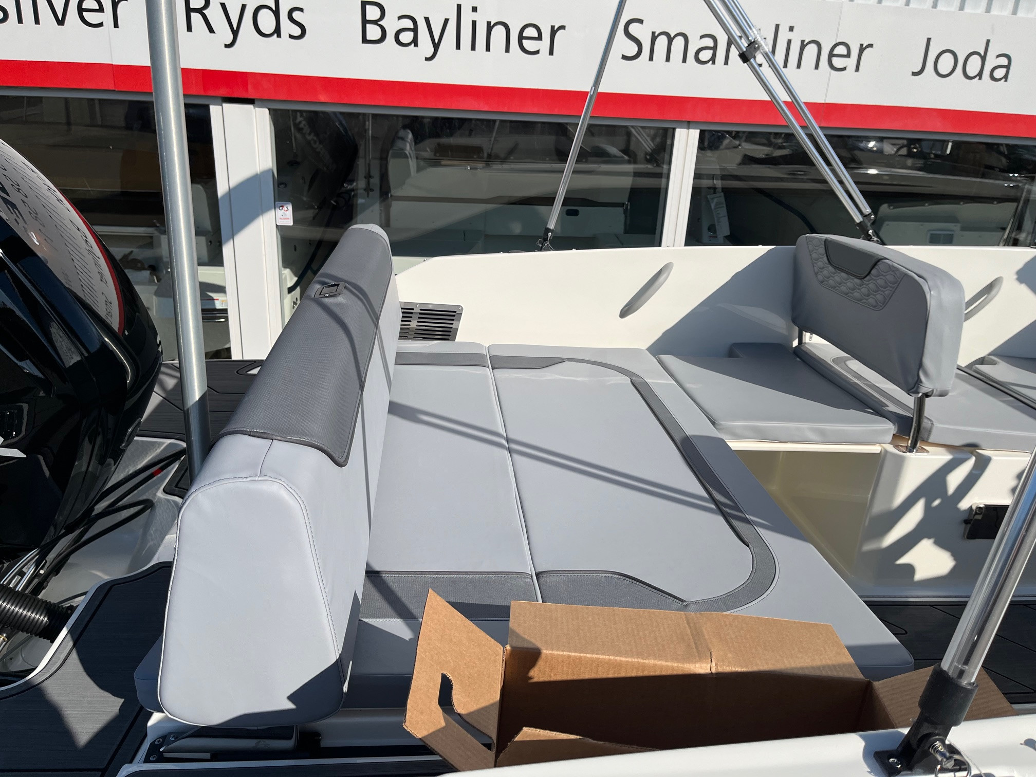 Bayliner M19 med 115 hk Mercury-EFI XL CT 2,1L - UDSTYR - 8
