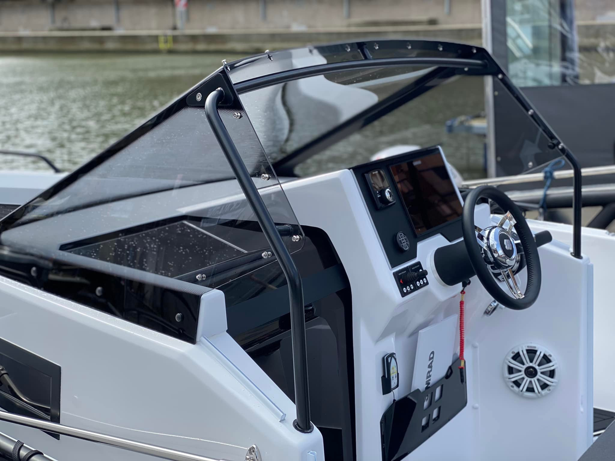 Ryds 735VI - F175 Mercury-EFI DS V6 - 7