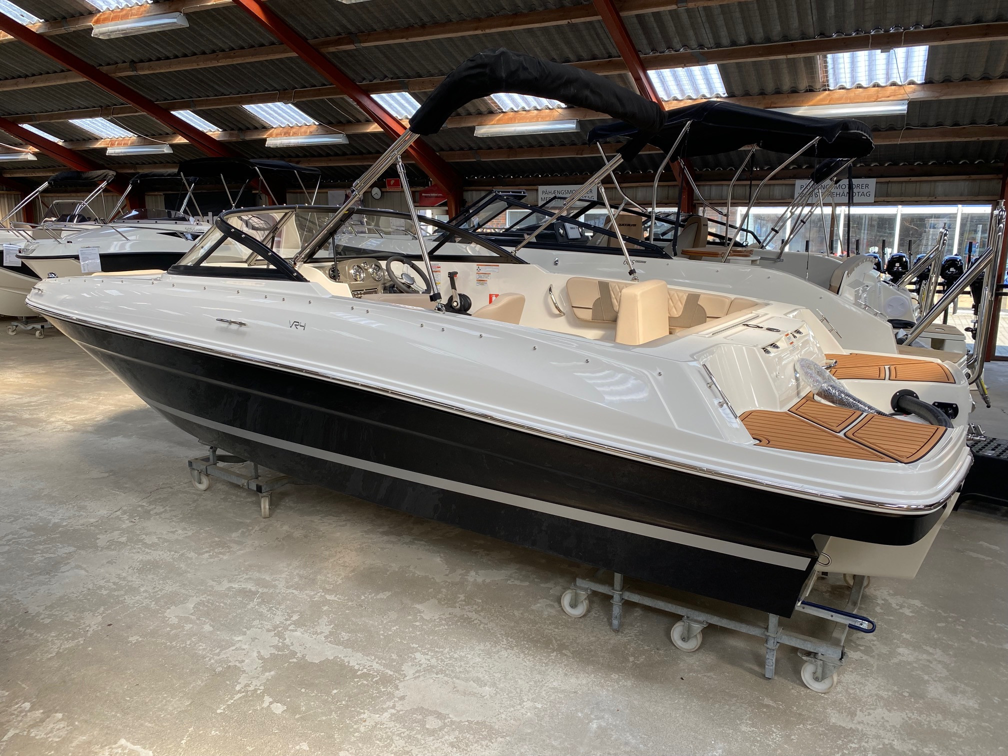 Byliner VR4 Bowrider med F115 ProXS Mercury-EFI 4 takt - 1