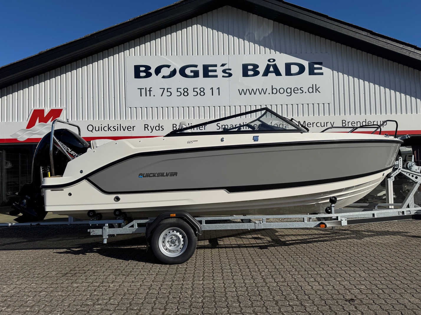 Quicksilver Activ 605 Cruiser med F150 Mercury-EFI 3,0L XL 4 takt Exclusive Deluxe Line - 0