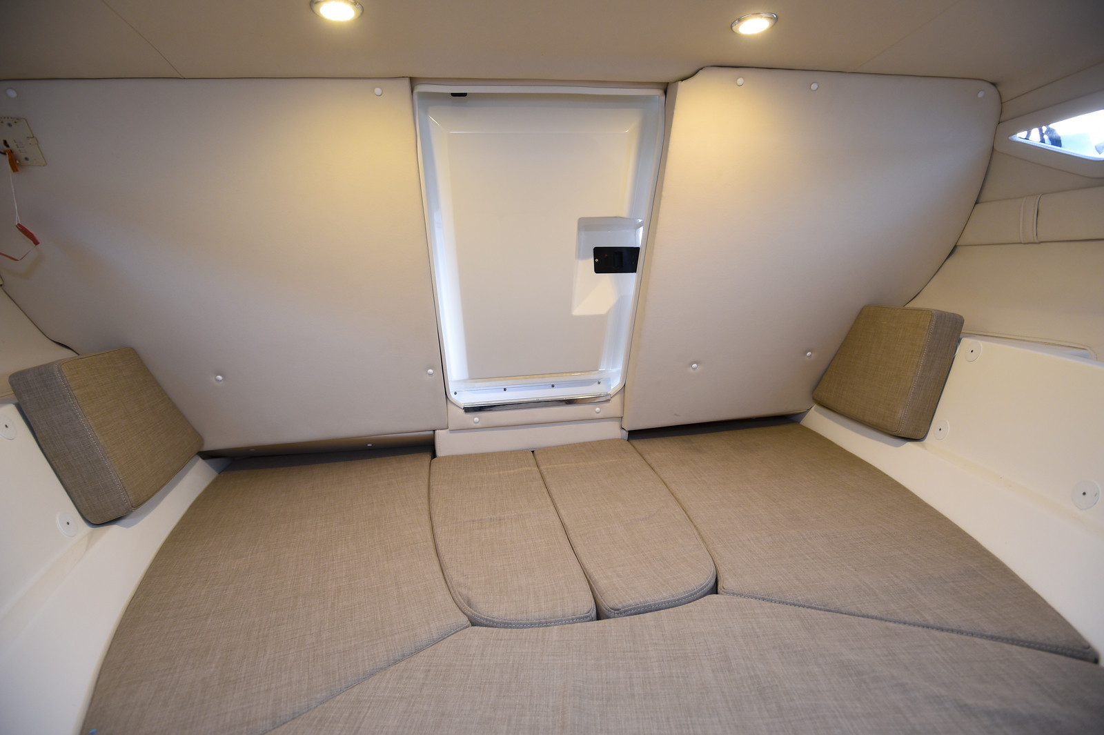 Bayliner VR5 Cuddy med F150 Mercury-EFI XL 3,0L  - inkl. udstyr - SOLGT - 10
