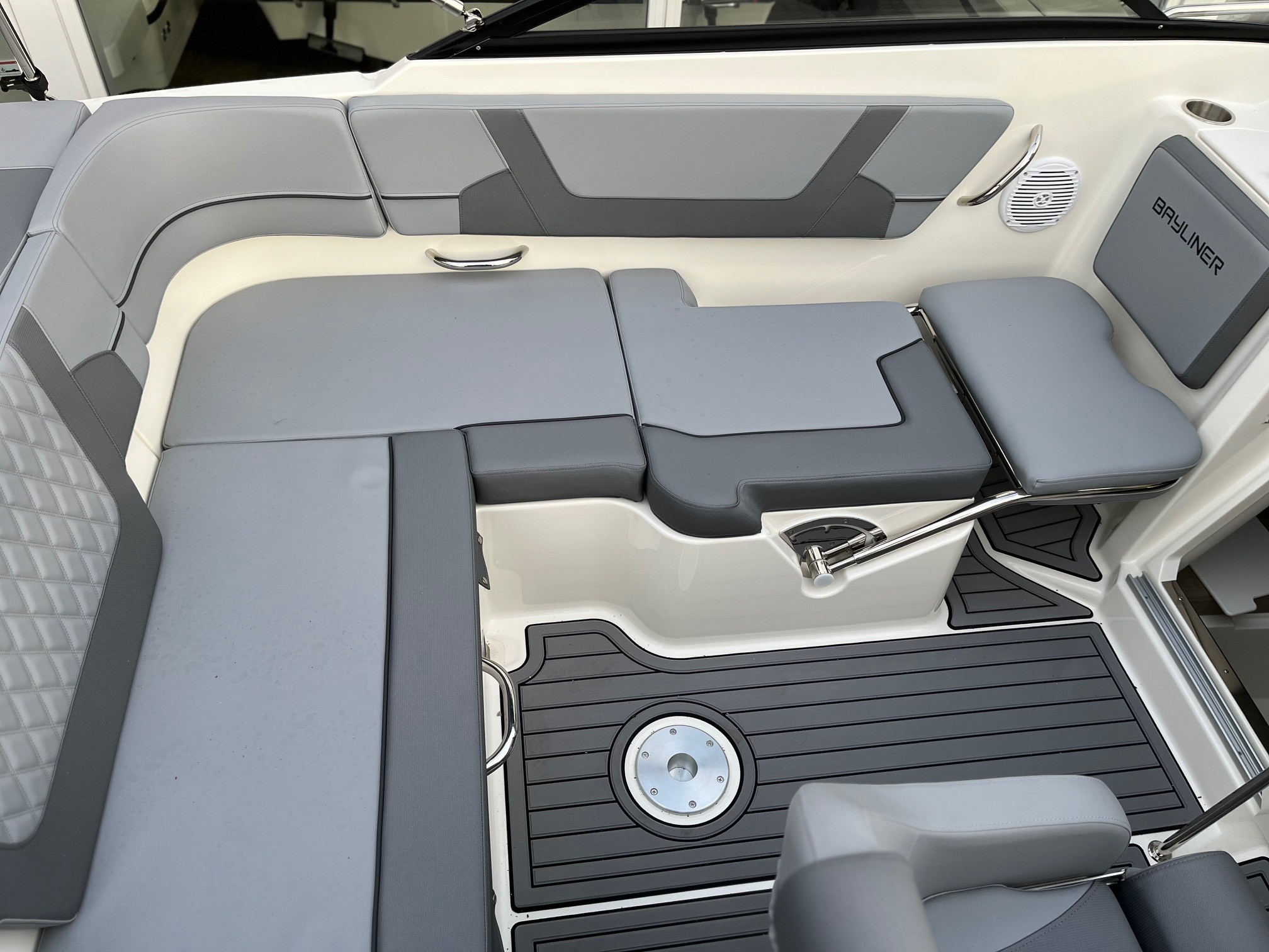 Bayliner VR5 Cuddy med Mercury F200 XL-EFI DS V6 - inkl. udstyr - TILBUD - 13