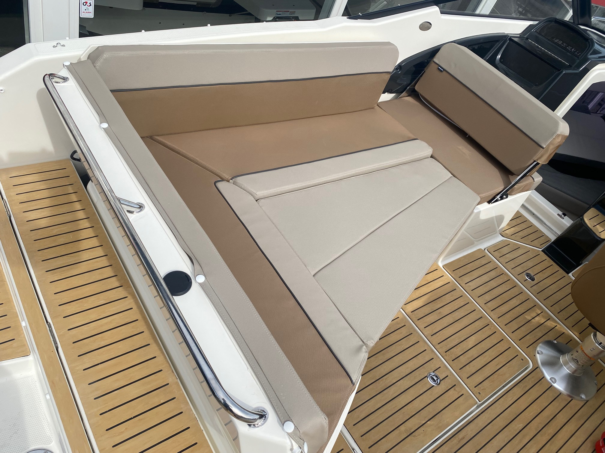 Quicksilver Activ 755 Cruiser med F225 Mercury-EFI 4 takt XL V6 - inkl udstyr - 1